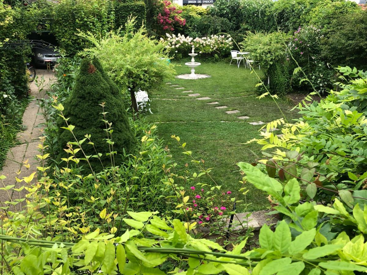 Home Sweet Home Garden 부르주 외부 사진